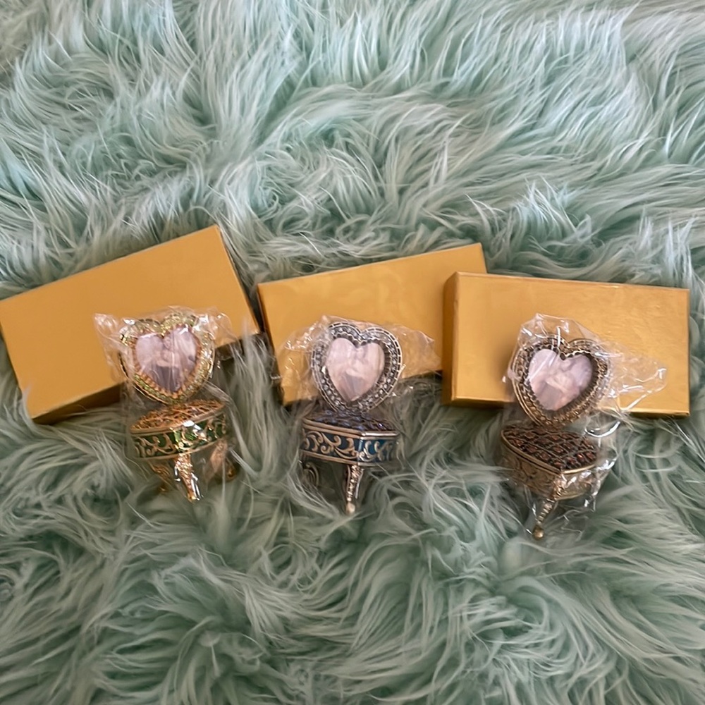 Set of 3 OKER rhinestone picture frame mini chairs